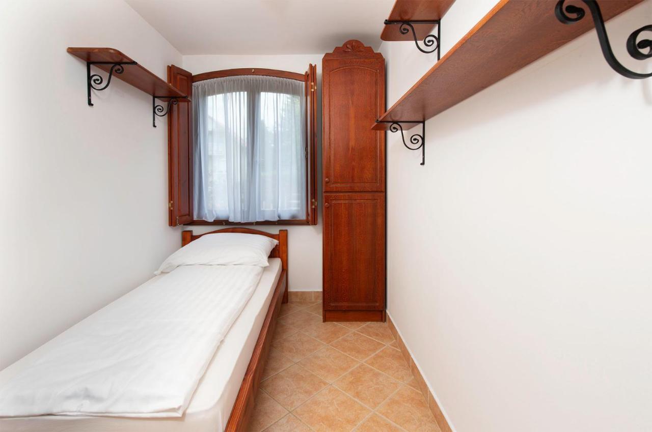 Hajdu Apartman 2. Хайдусобосло Экстерьер фото